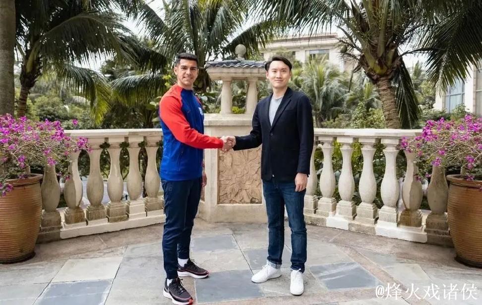 这一晚他就是申花的C罗!属于路易斯的神奇夜晚 这一晚他就是申花的C罗!属于路易斯的神奇夜晚