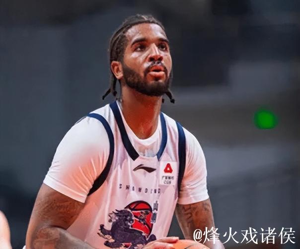 克里斯29+4+4珀塞尔14分 山东94-87击败四川 克里斯29+4+4珀塞尔14分 山东94-87击败四川